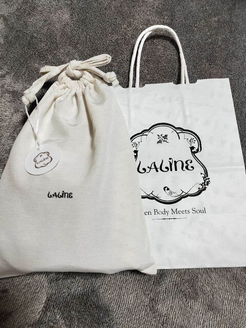 Laline ウォームバニラ ボディクリーム+ボディオイル【新品　未開封】