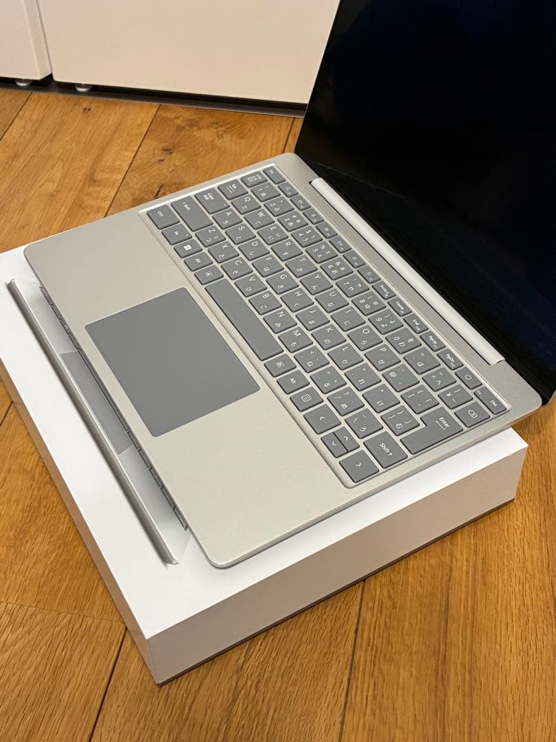 Surface Laptop Go3 / 128GB / 4月末購入