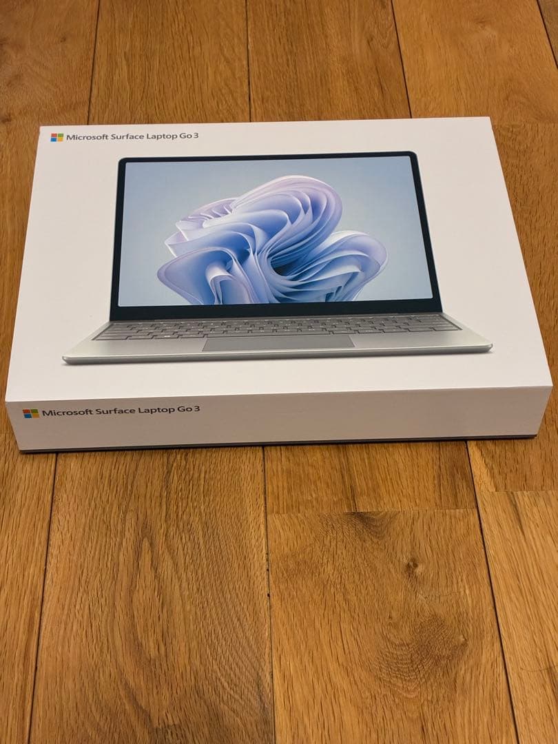 Surface Laptop Go3 / 128GB / 4月末購入