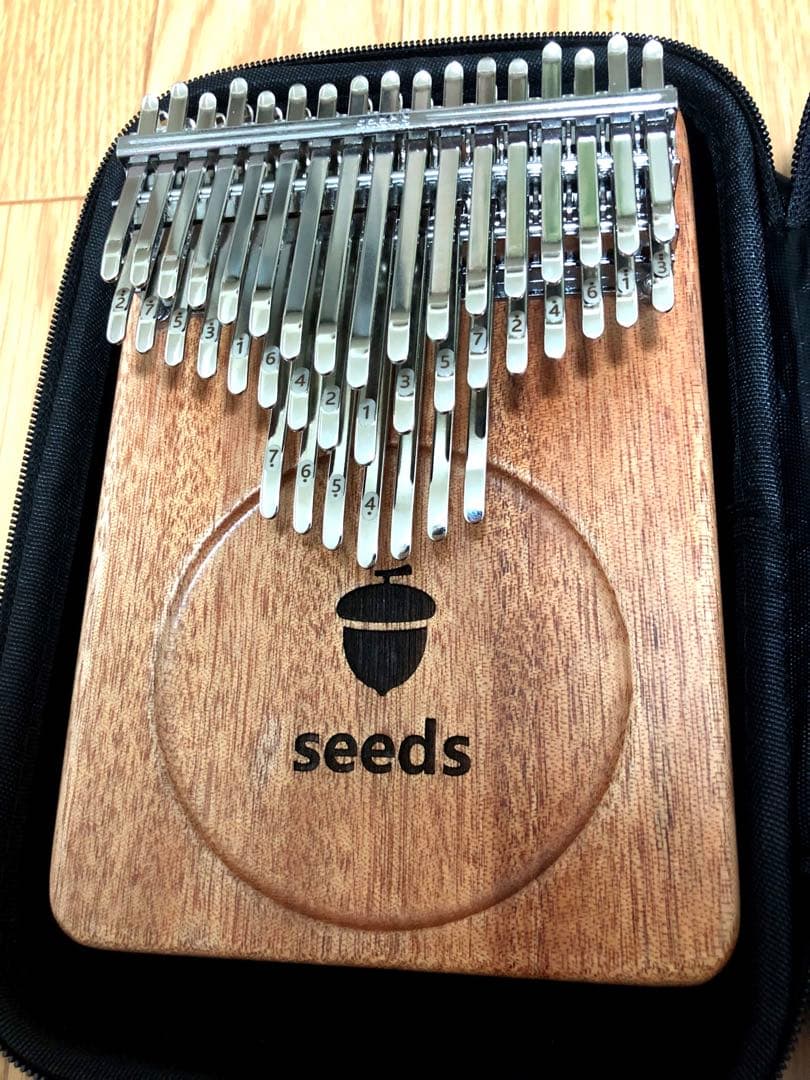 seeds 41key クロマティックカリンバ　ケース付　新品