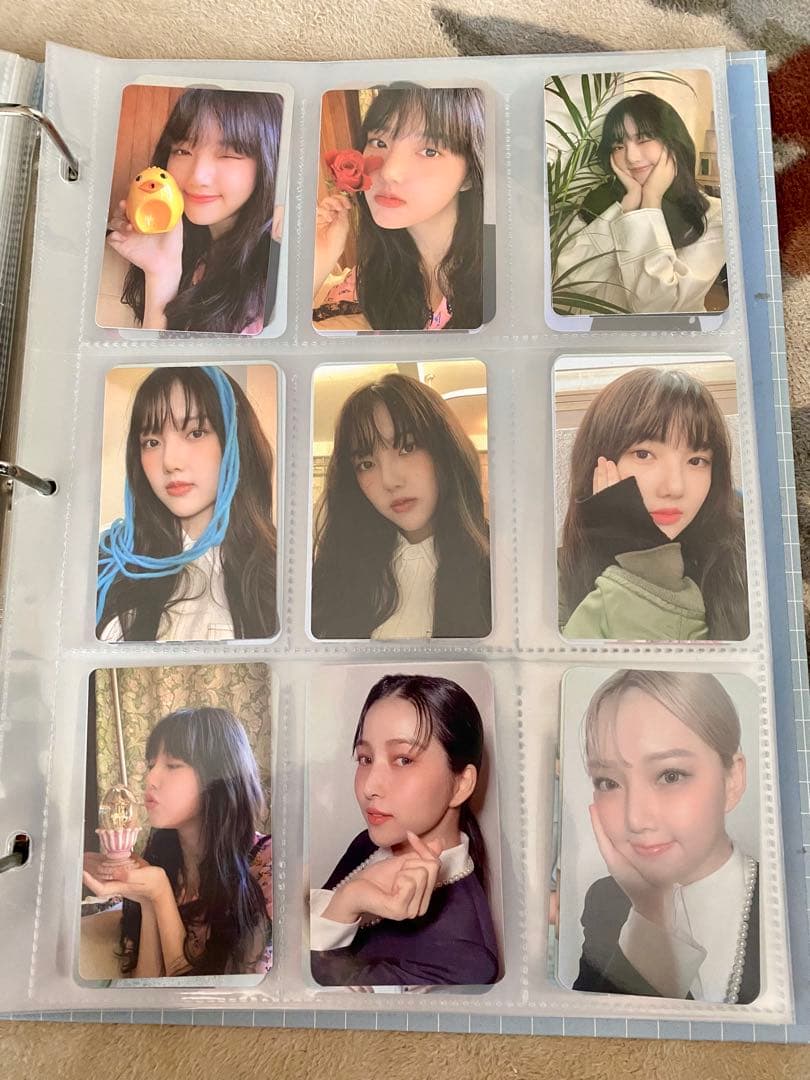 GFRIEND公式フォトカードバインダー&トレカ&グッズセット。