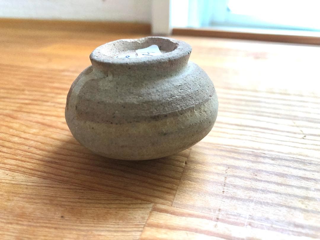 【タイ・骨董】宋胡録（スンコロク) 白灰 青磁 小壺（1301年~1600年
