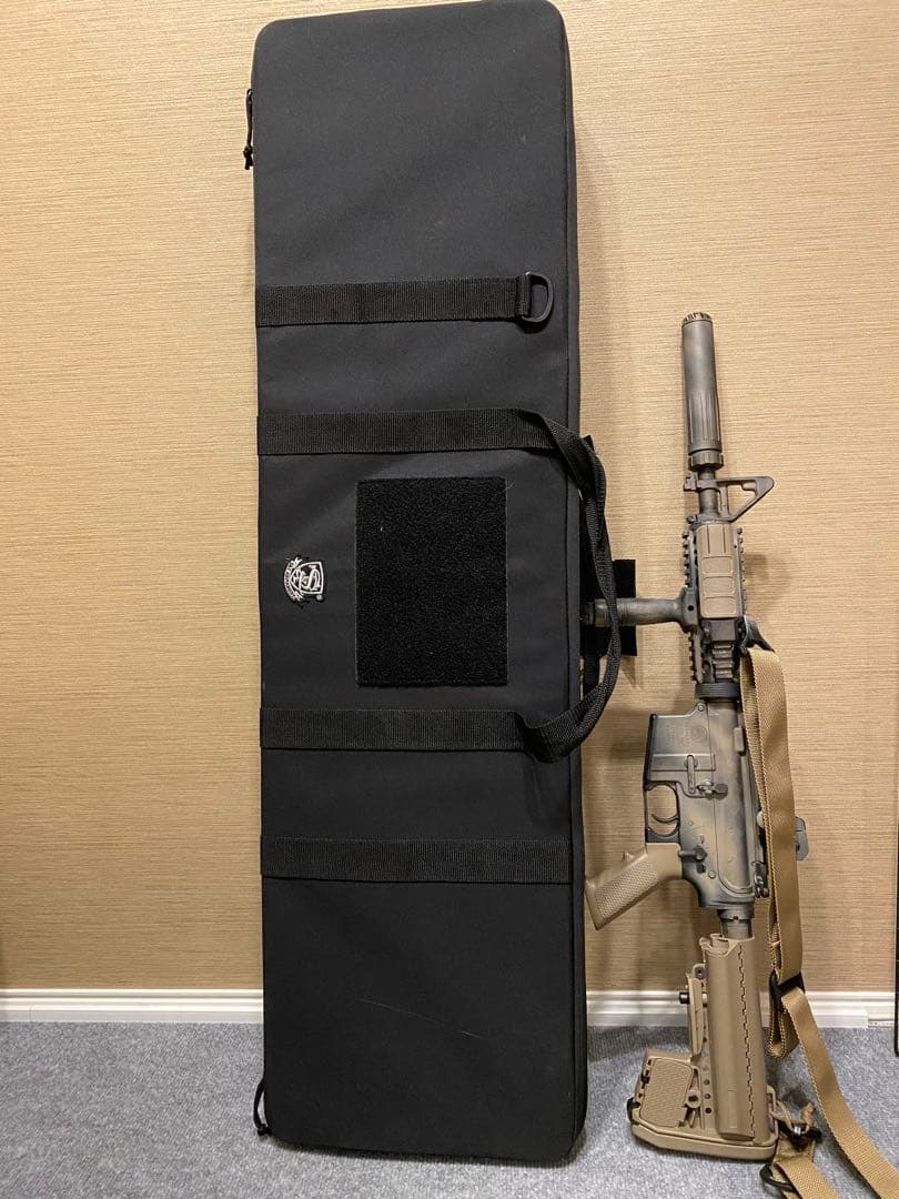 次世代電動ガン M4 タンカラー エアガン キャリングケース付