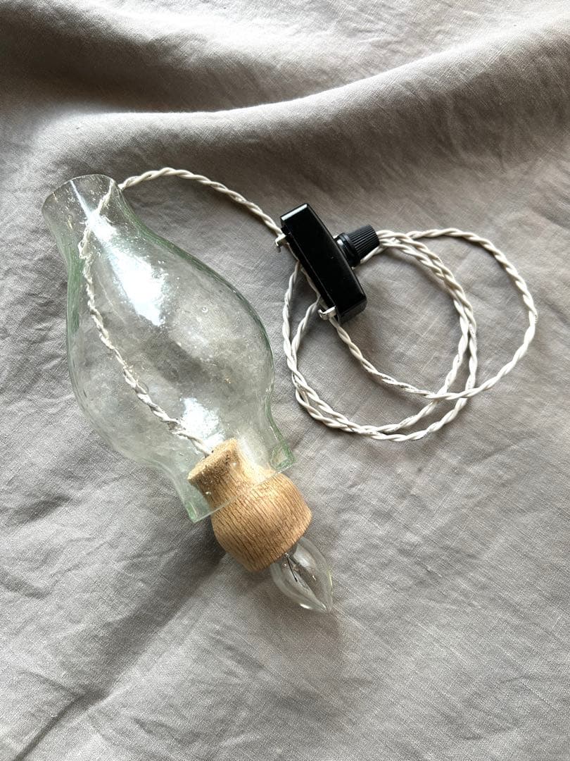 ガラスホヤのペンダントランプ