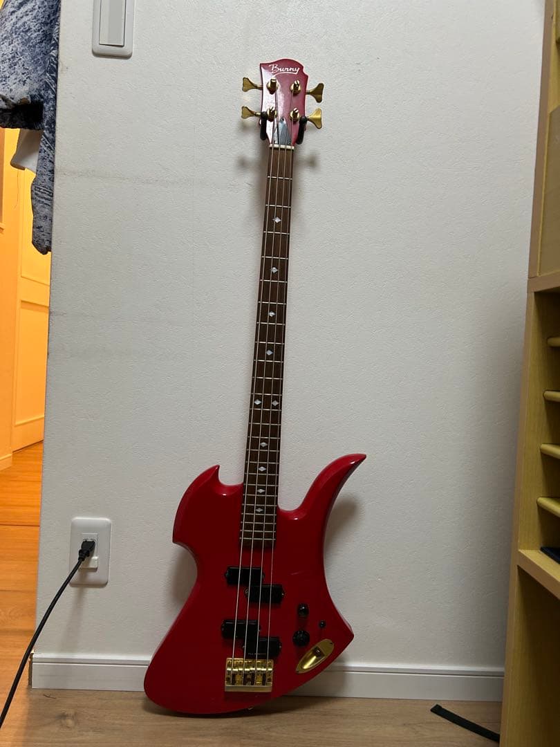 ベース BurnyMB95 JUDYANDMARY 恩田快人モデル