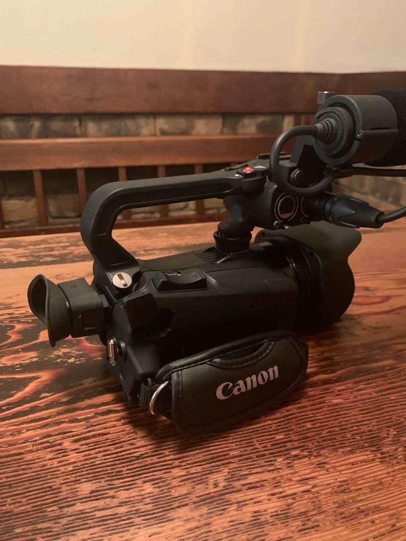 業務用Canon 4Kビデオカメラ XA40 ハンドルユニットHDU-1セット