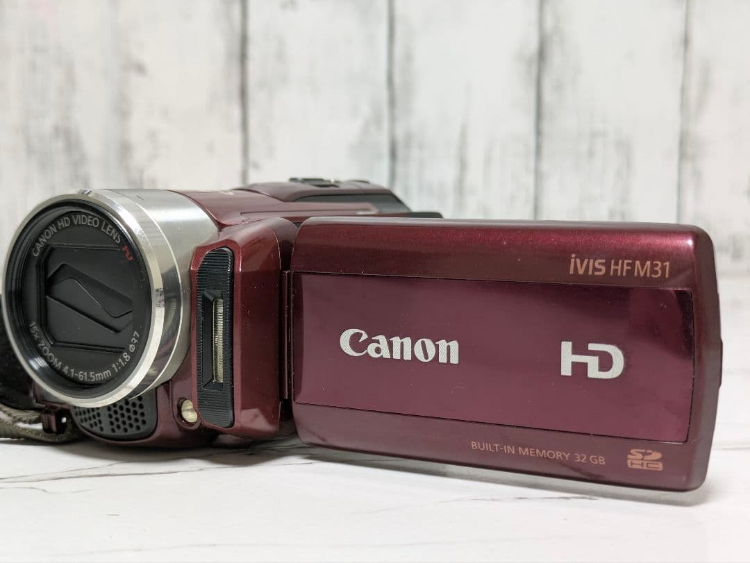 Canon　iVIS HF M31
