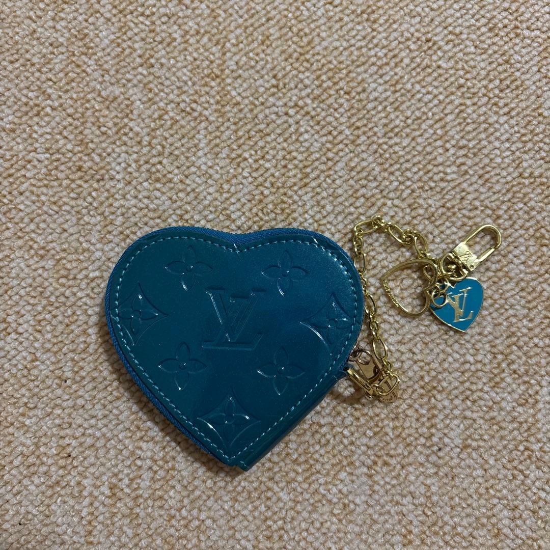 Louis Vuitton ハート型ケース