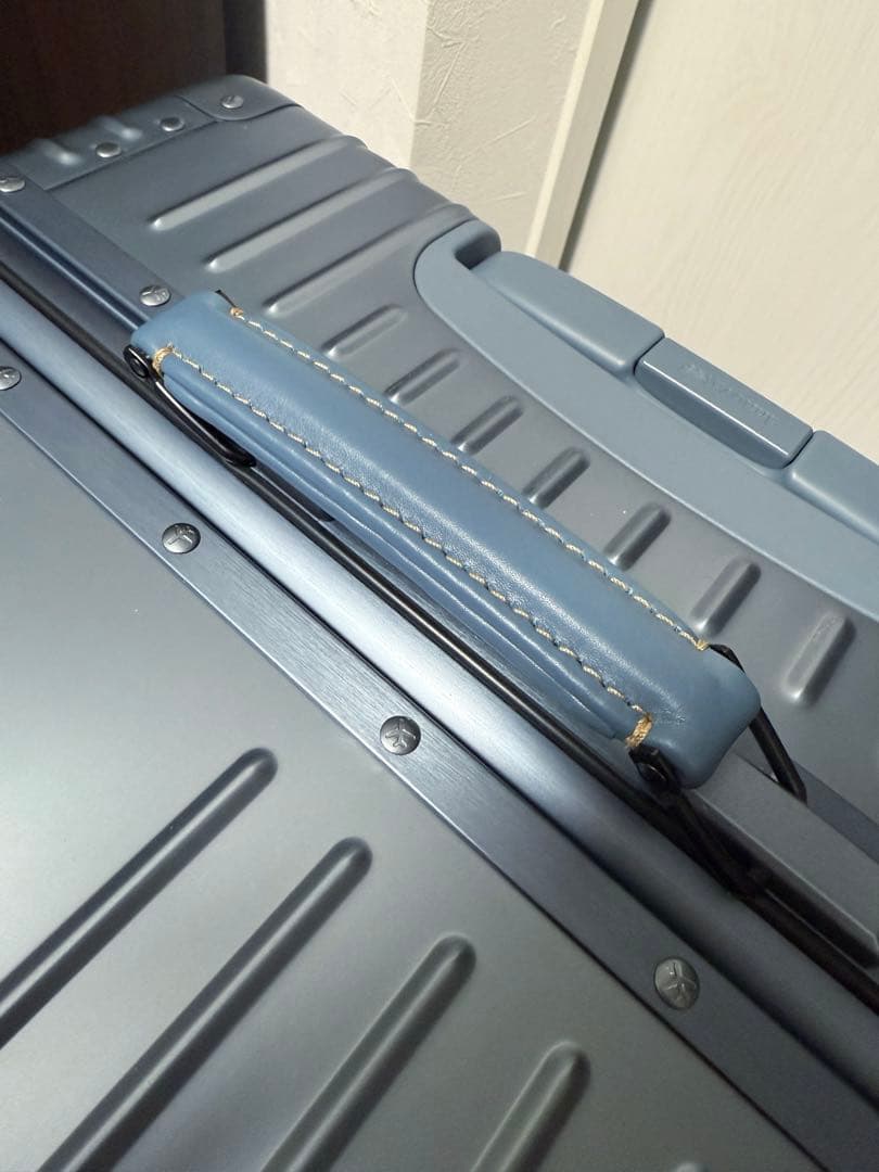 innovator Sadona Sage Grey 70L スーツケース