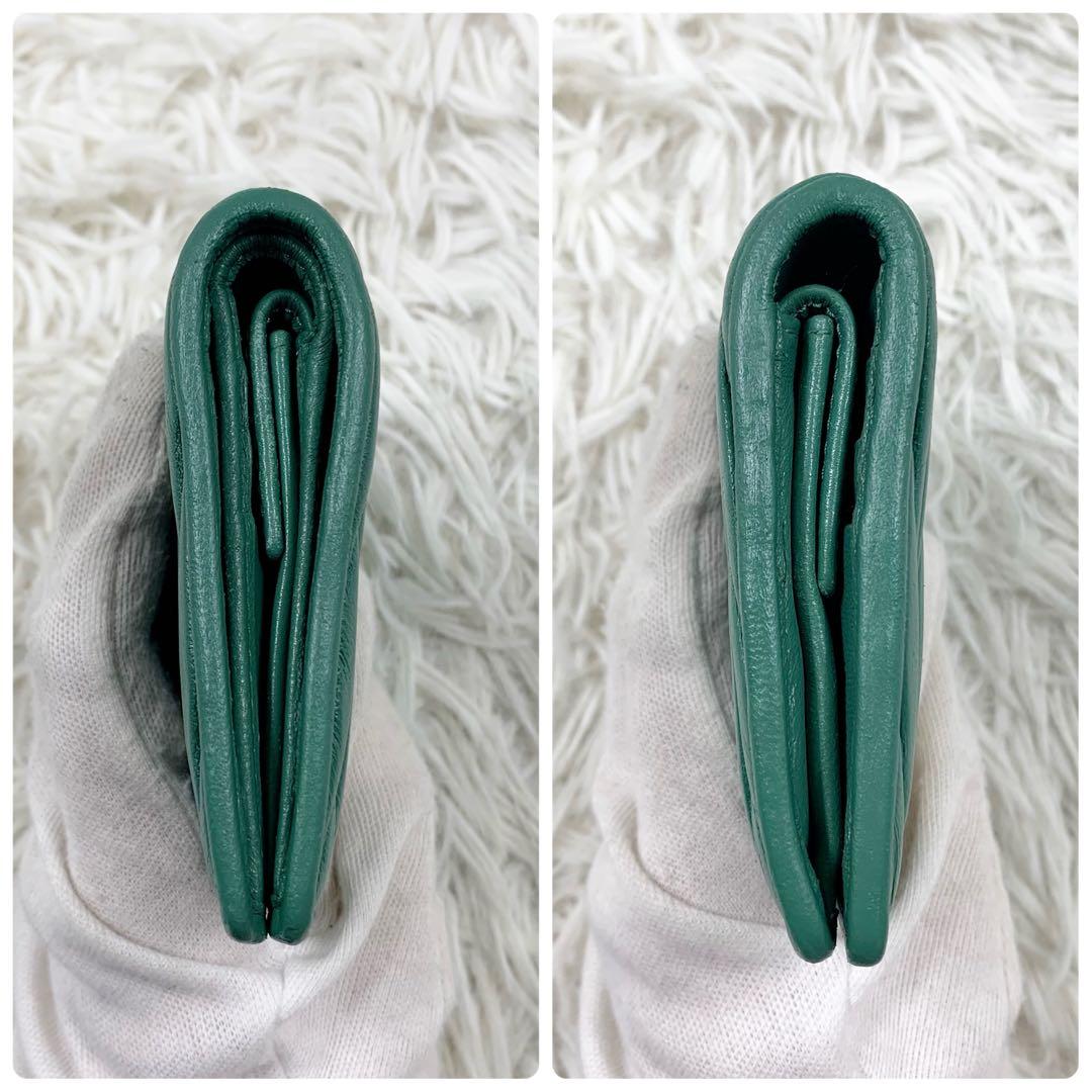 【✨極美品 現行✨】ミュウミュウ 二つ折り財布 マテラッセ エメラルドグリーン