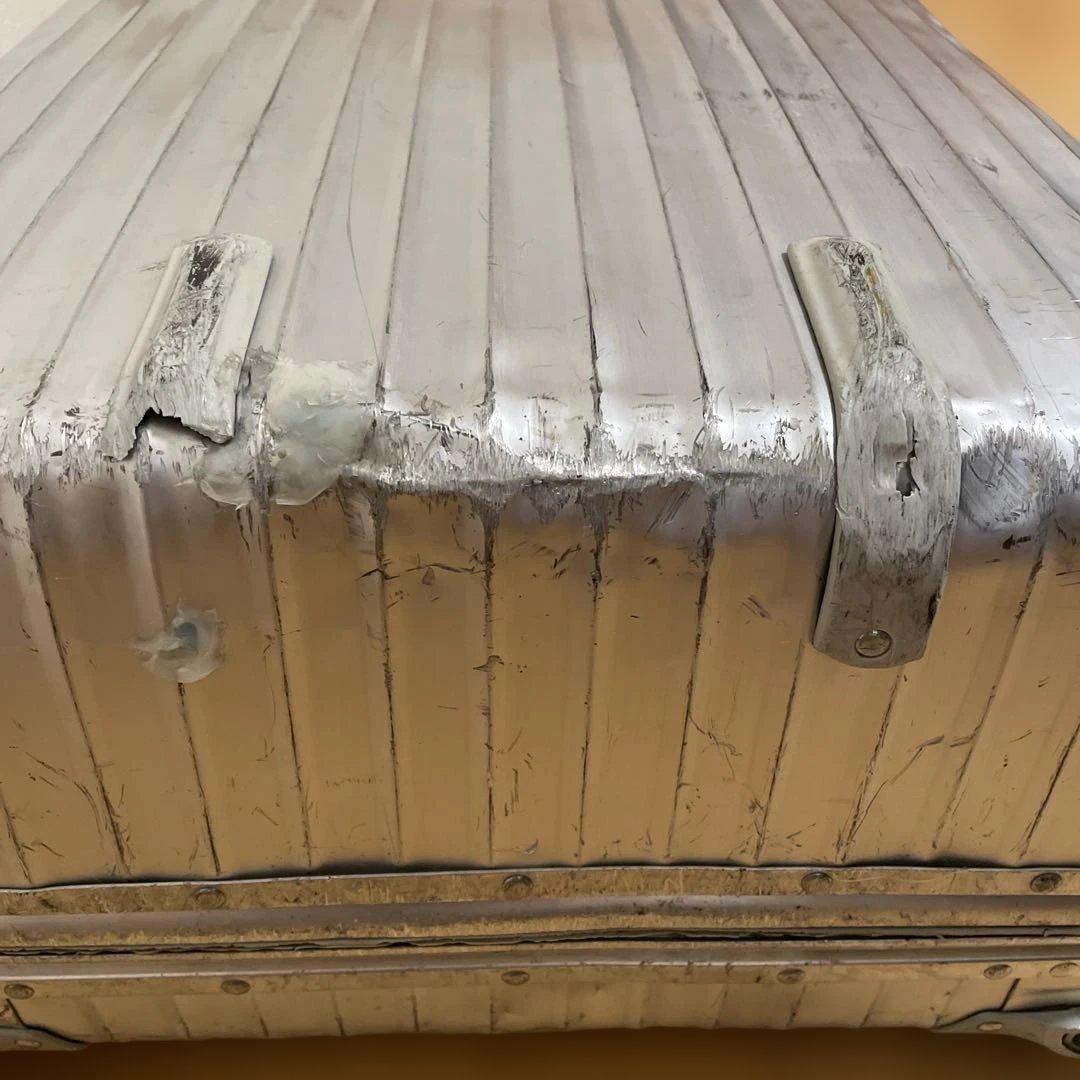 【再値下げタイムセール中⭐️】RIMOWA アルミ製　キャリーケース 中型