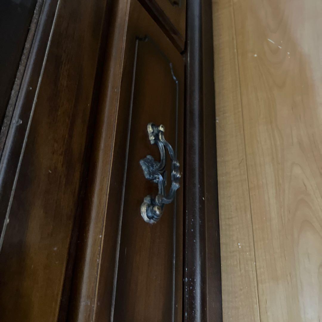 karimoku ガラス扉付きキャビネット　カリモク