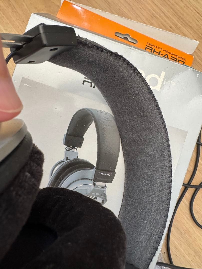 ローランドモニターヘッドホンRH-A30