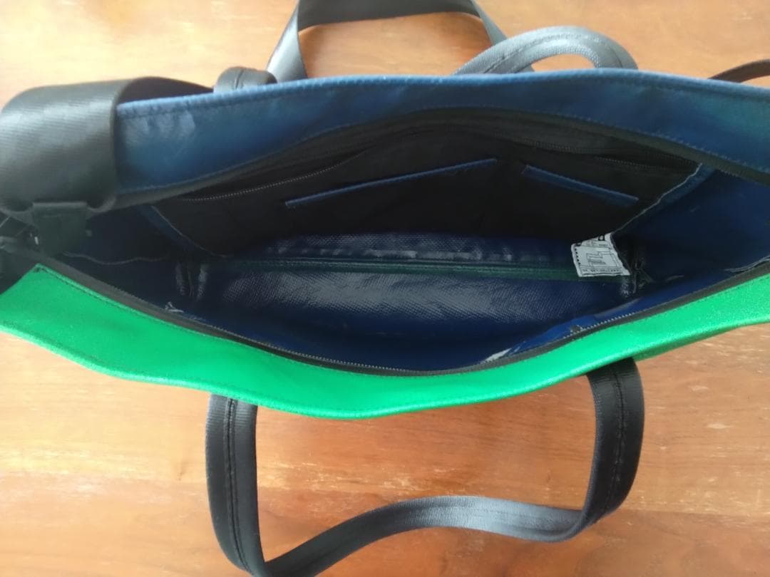 PRETAG 緑 青 ハンドバッグ