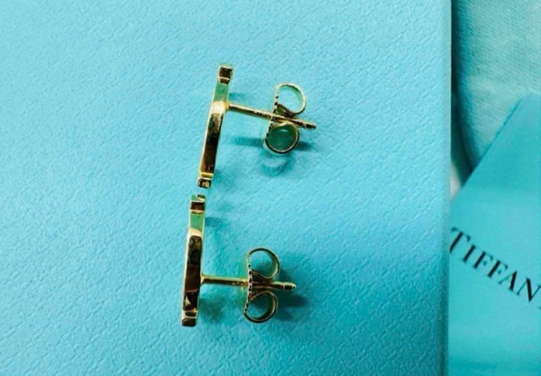 Tiffany & Co. K18YG スマイルピアス