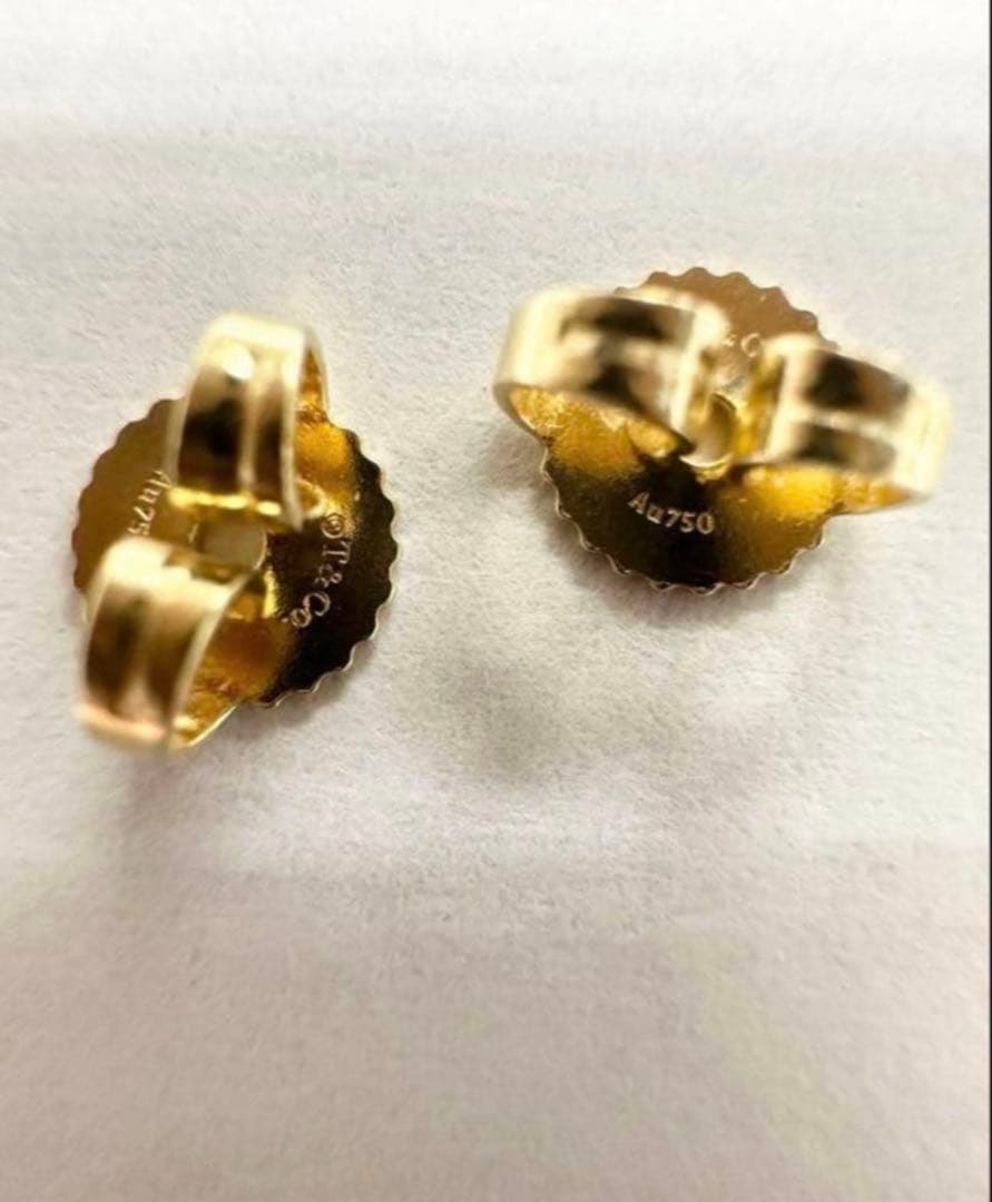 Tiffany & Co. K18YG スマイルピアス