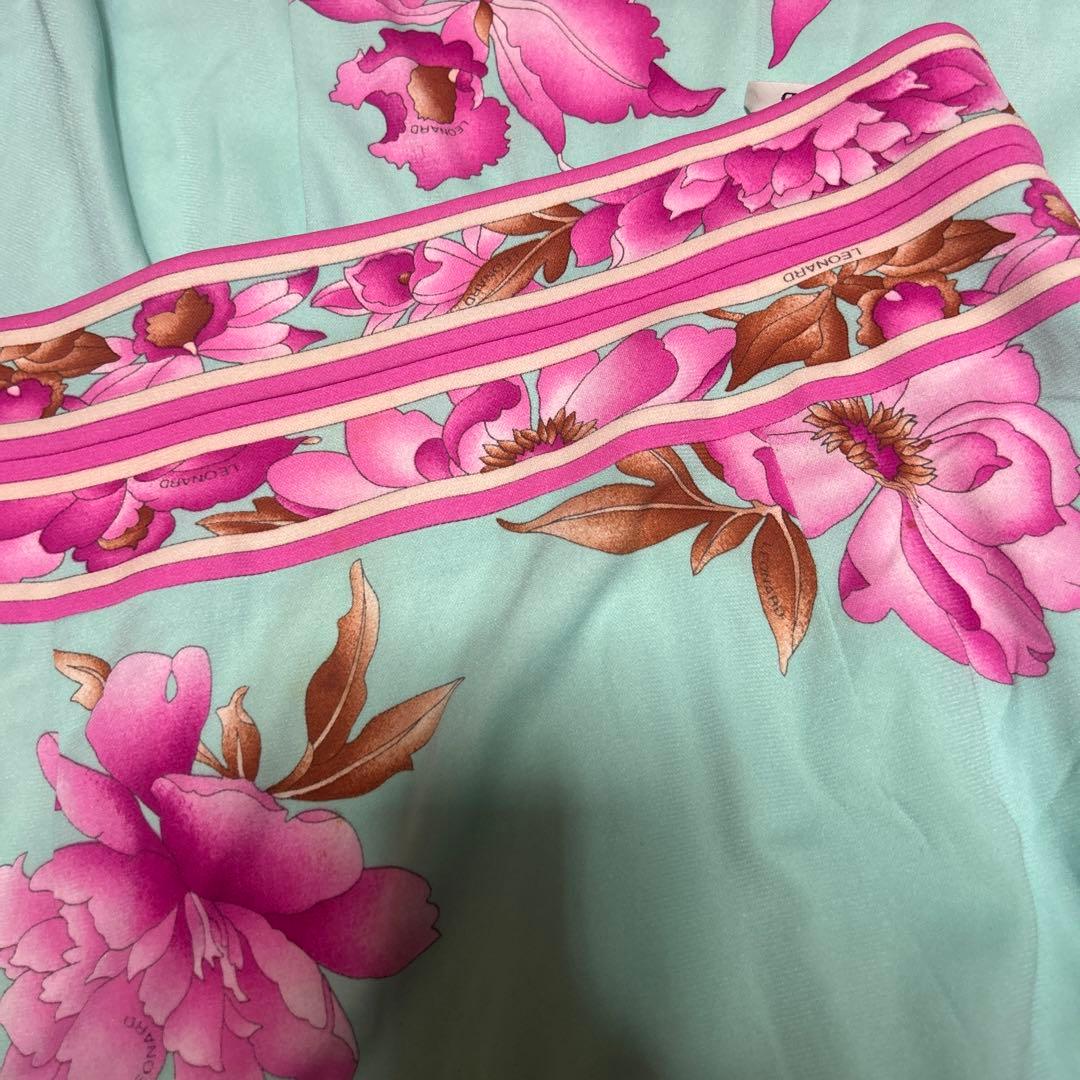 美品　レオナール　色味が最高に綺麗なスカート