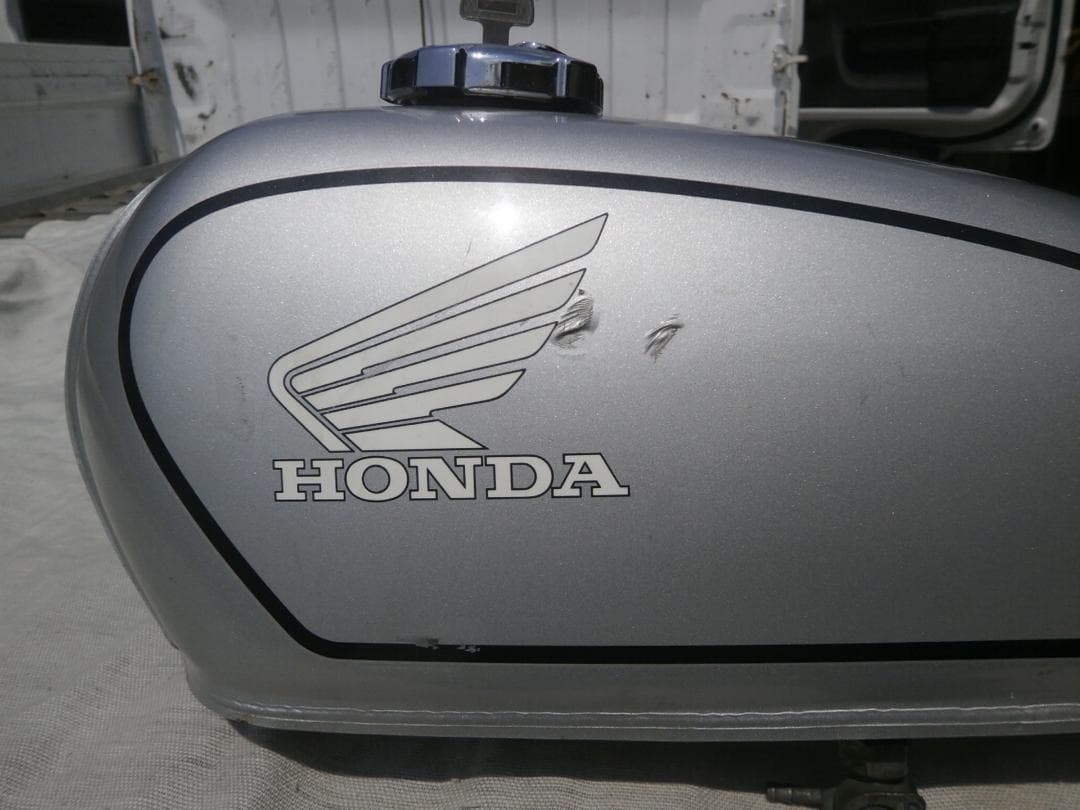 ガソリンタンク