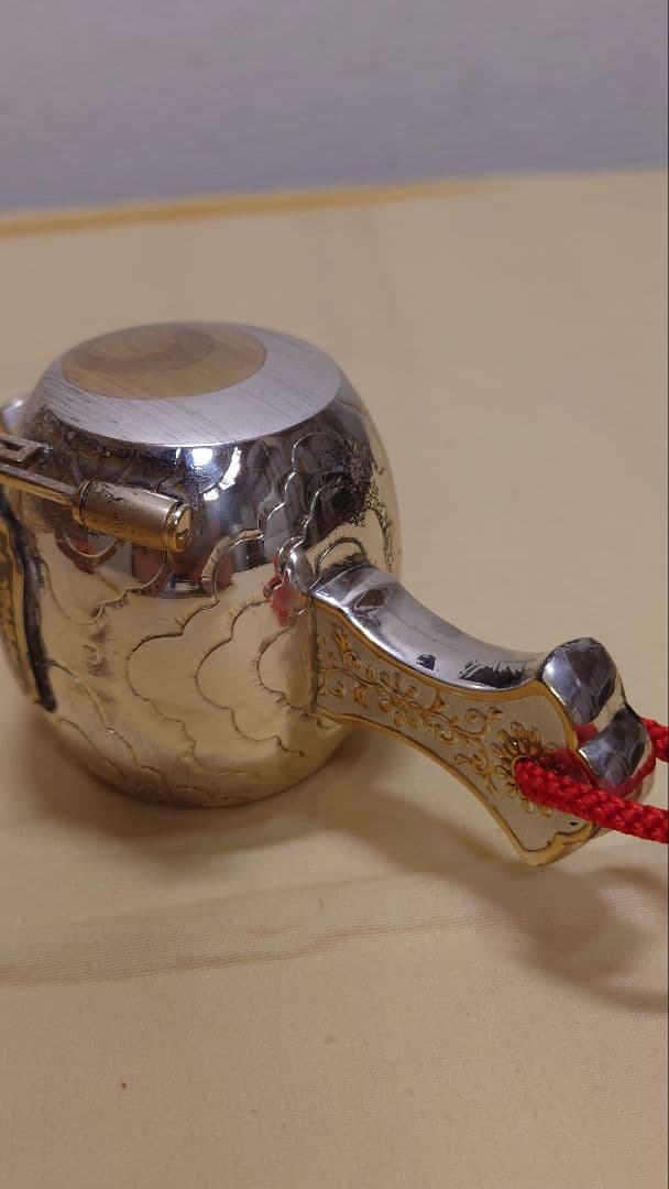 銀製　小槌　置物