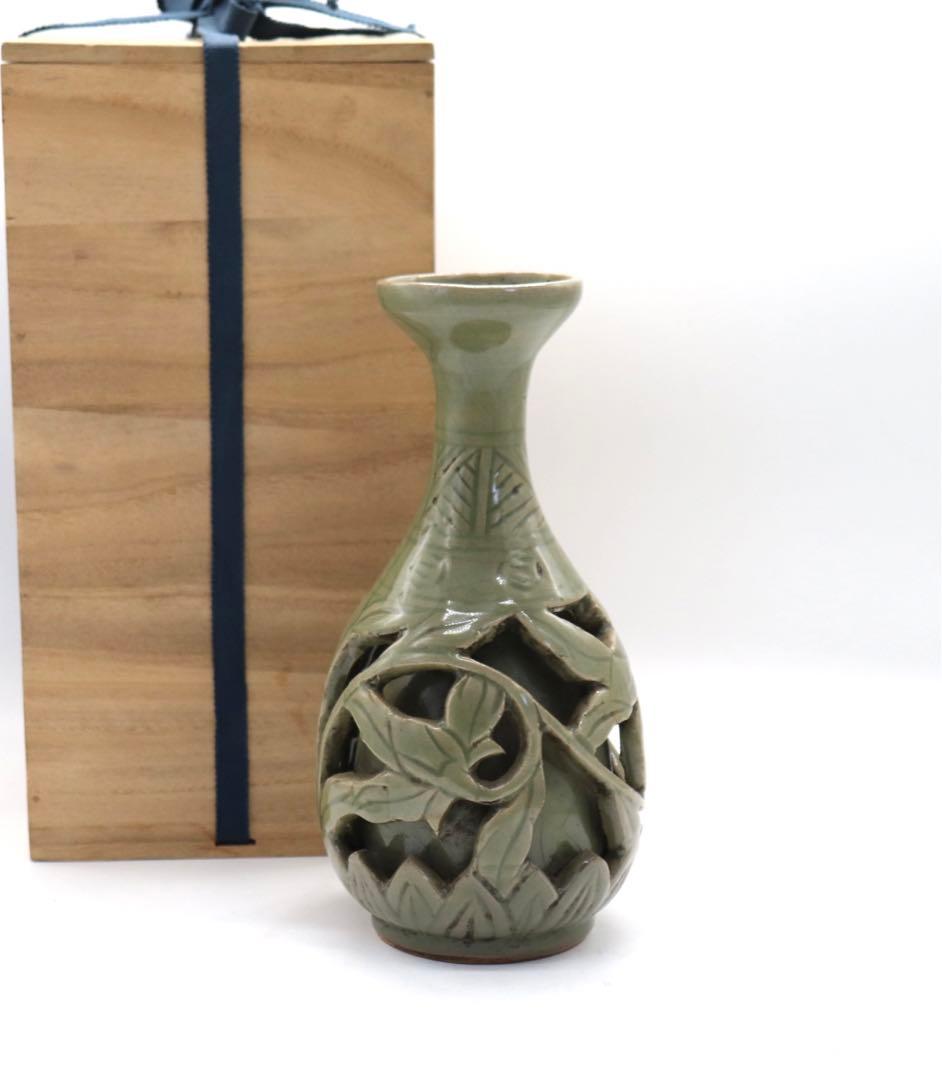 青磁　透花瓶　木箱入れ　送料込み0729