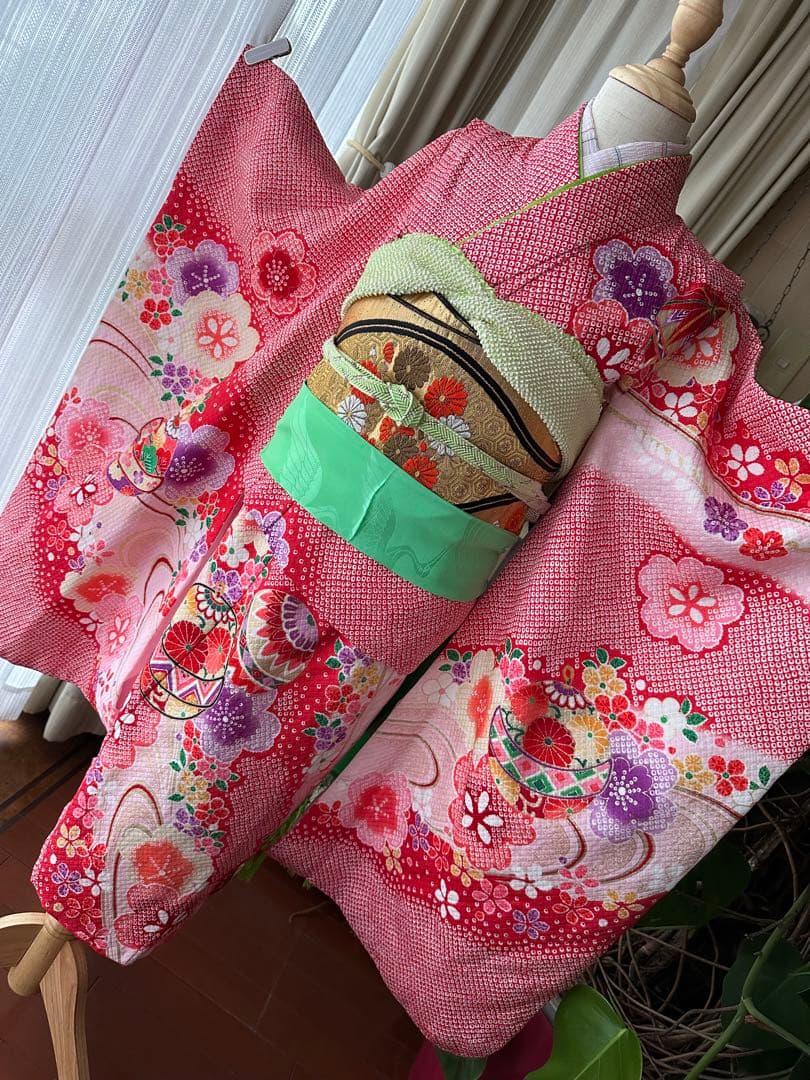 7歳七五三フルセット 赤×白×紫 絞り風花柄着物と立涌模様の帯