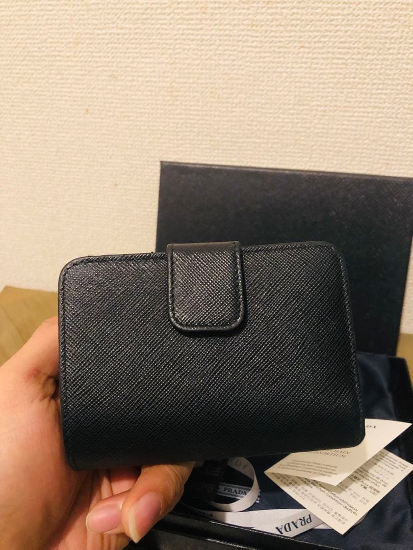 PRADA 二つ折り財布 サフィアーノレザー(ICチップ(RFID)搭載)