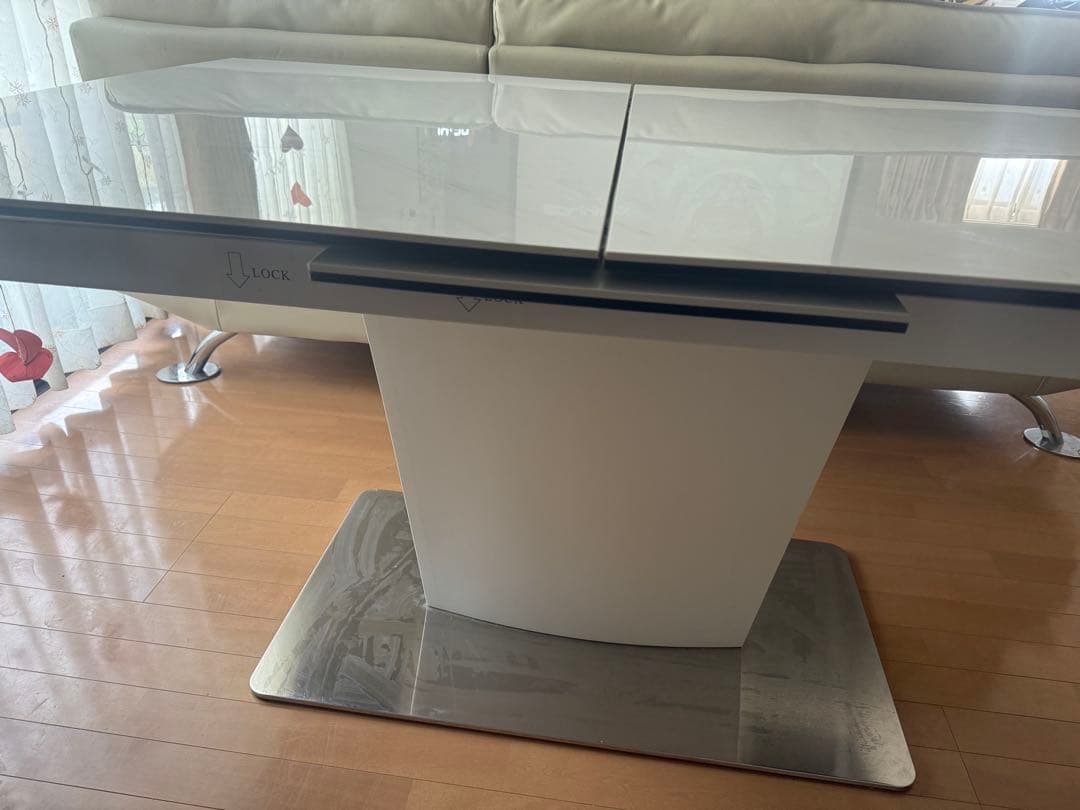 ホワイト 伸縮式テーブル 大理石風 椅子4点セット