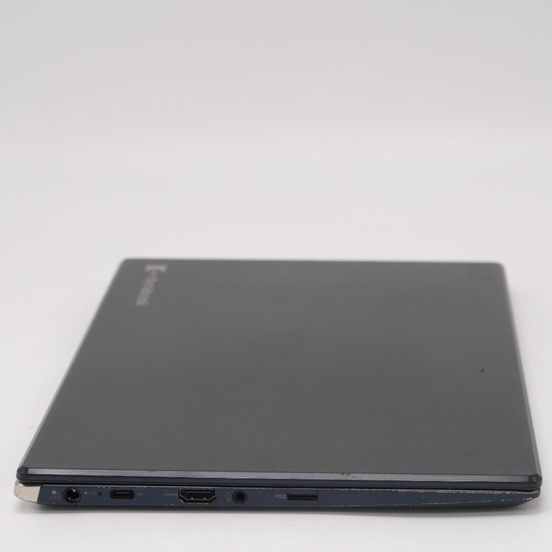 Dynabook G83 i5 8GB SSD256G 軽量859g Win11