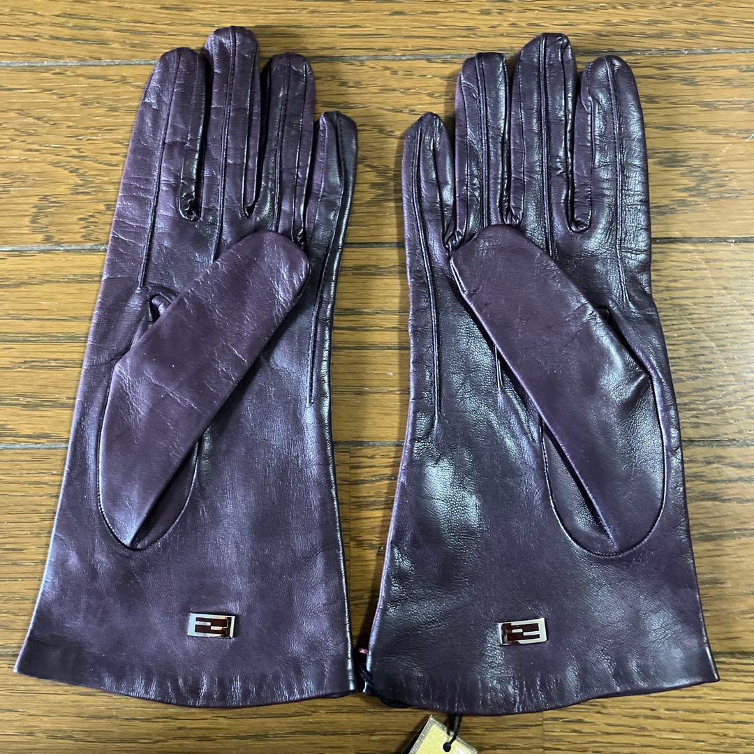 FENDI パープル レザー手袋