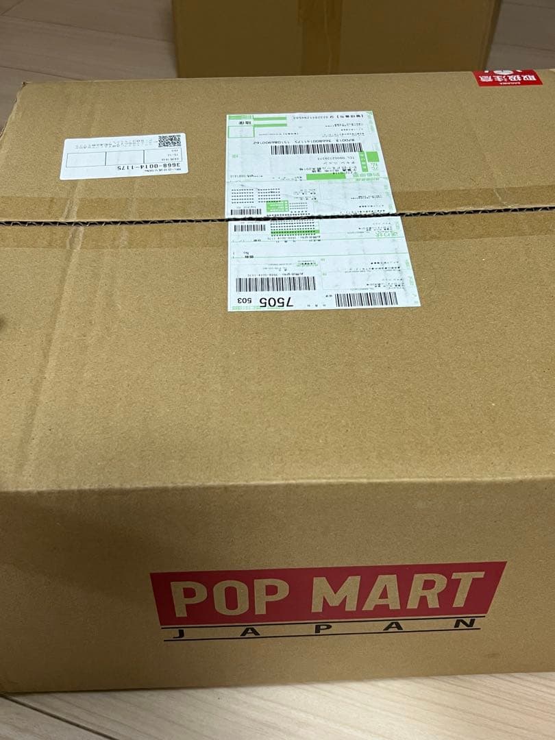 国内正規品MEGA SPACE MOLLY 400% Jon Burgerman