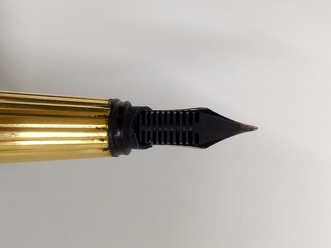 Cartier 万年筆 ゴールド