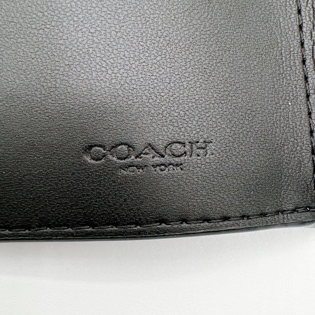 【ほぼ未使用】COACH トライフォールド　三つ折り財布　コンパクトウォレット