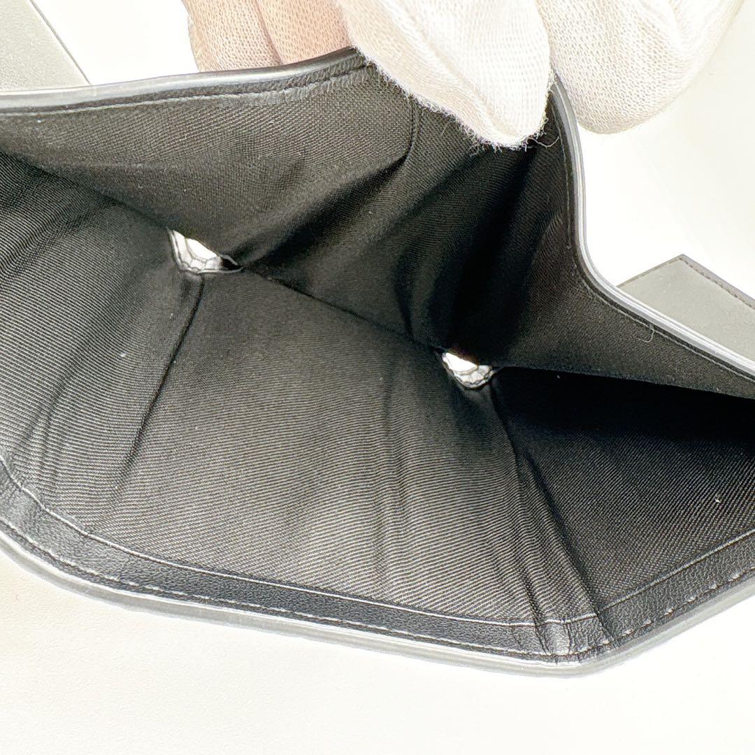 【ほぼ未使用】COACH トライフォールド　三つ折り財布　コンパクトウォレット