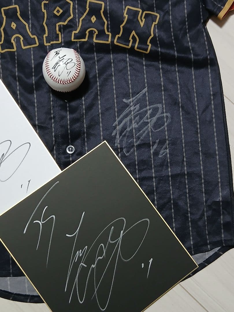大谷翔平　直筆サインユニフォーム　ボール　色紙　侍JAPAN　3点セット