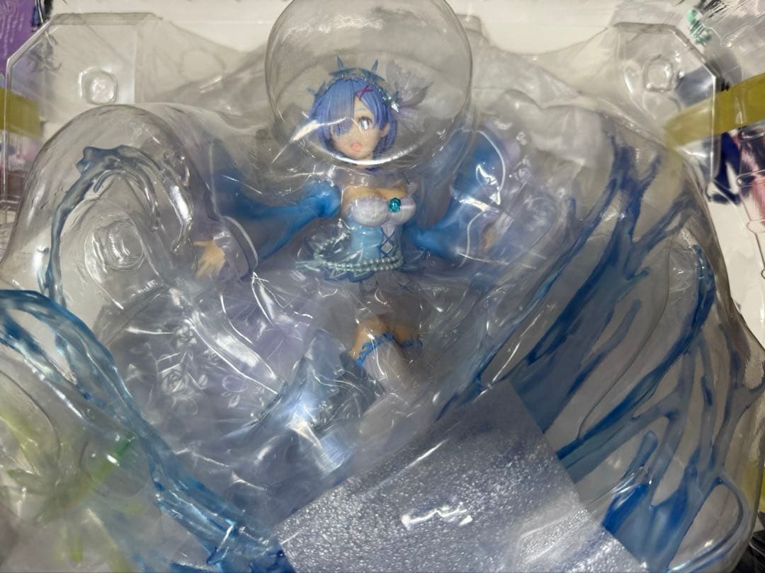 レム クリスタルドレス フィギュア