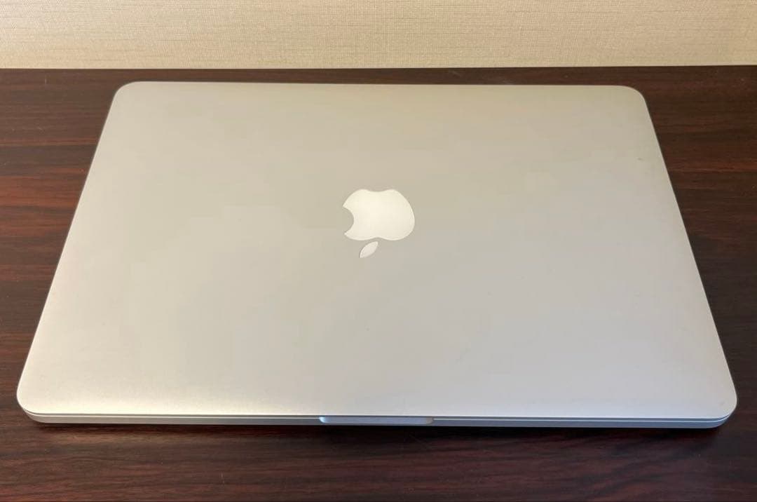 Apple MacBook pro 13.3インチ Core i5, A1502