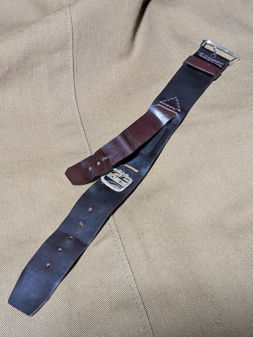 日本軍　陸軍　将校　腕時計　防塵　防湿　二重ガラス　レプリカ　電池式　　可動