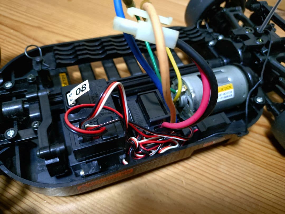 Q*様 タミヤ　TT01　シャーシ　カルソニック　スカイライン　ボディ　送信機