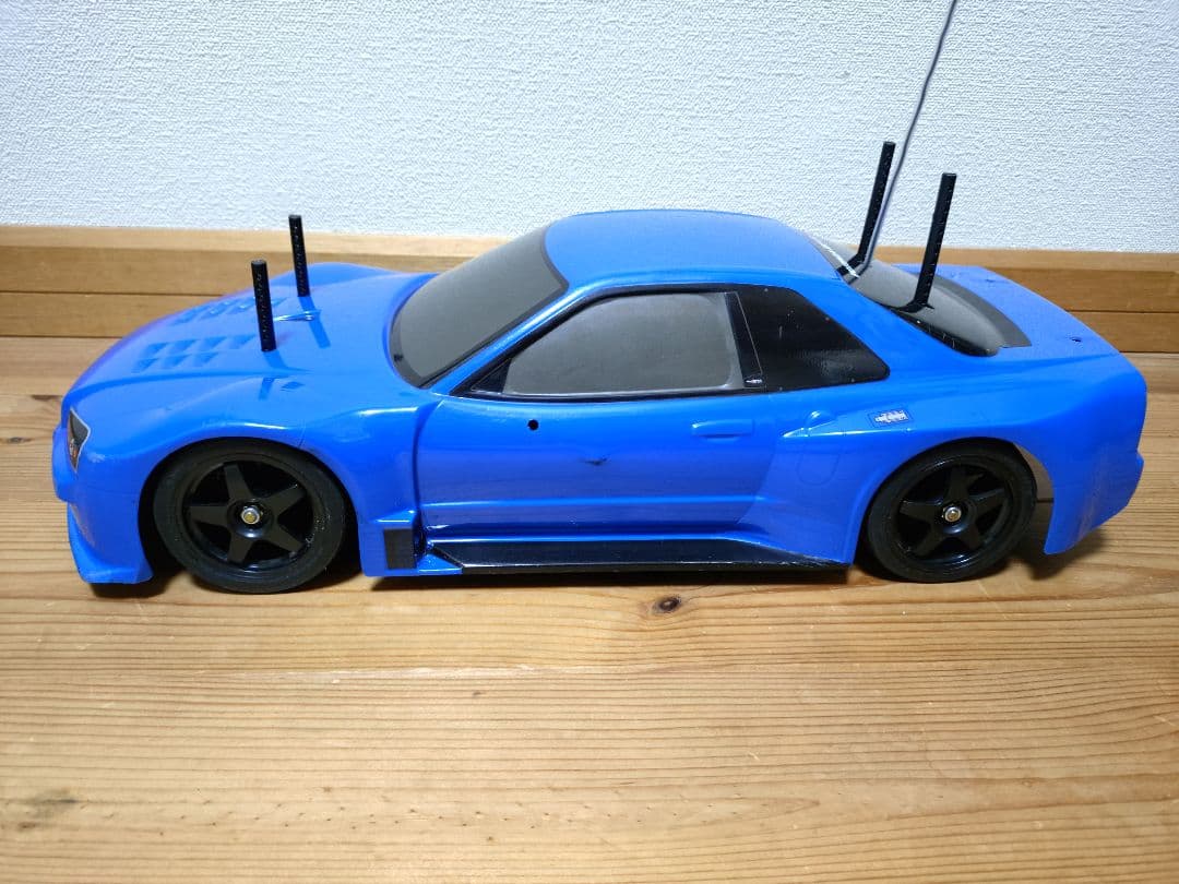 Q*様 タミヤ　TT01　シャーシ　カルソニック　スカイライン　ボディ　送信機