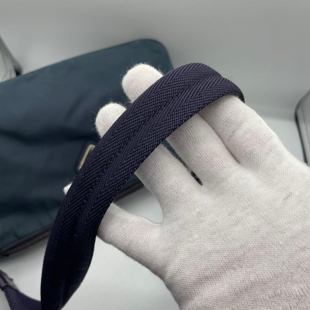 【美品】 PRADA プラダ ショルダーバッグ ナイロン w10