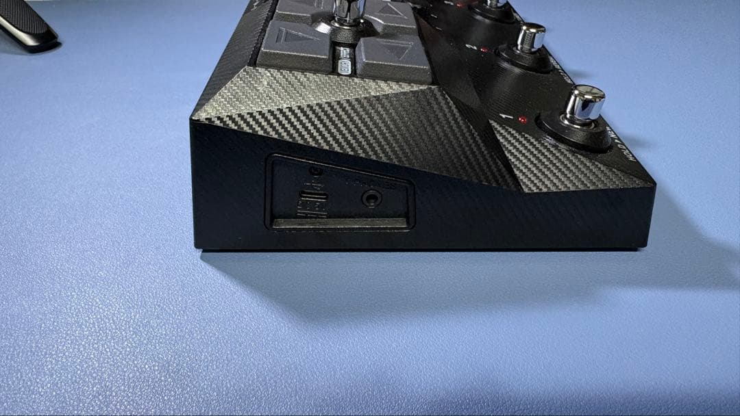 ZOOM B2 Four ベースエフェクター