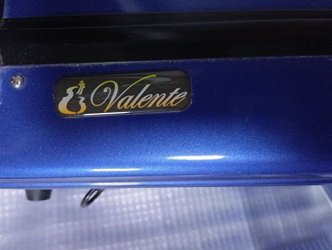 V alente バイオリンケース 　　　4/4サイズ ハードケース青色