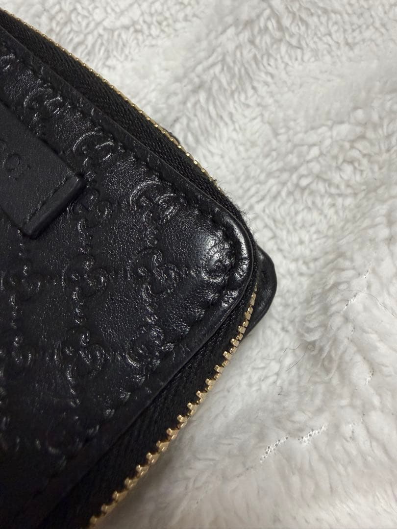 未使用GUCCI 二つ折り財布 ロゴプレート マイクロGG シマレザー 黒