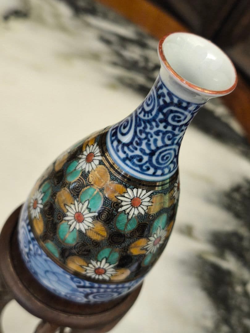 九谷花蛸唐草徳利