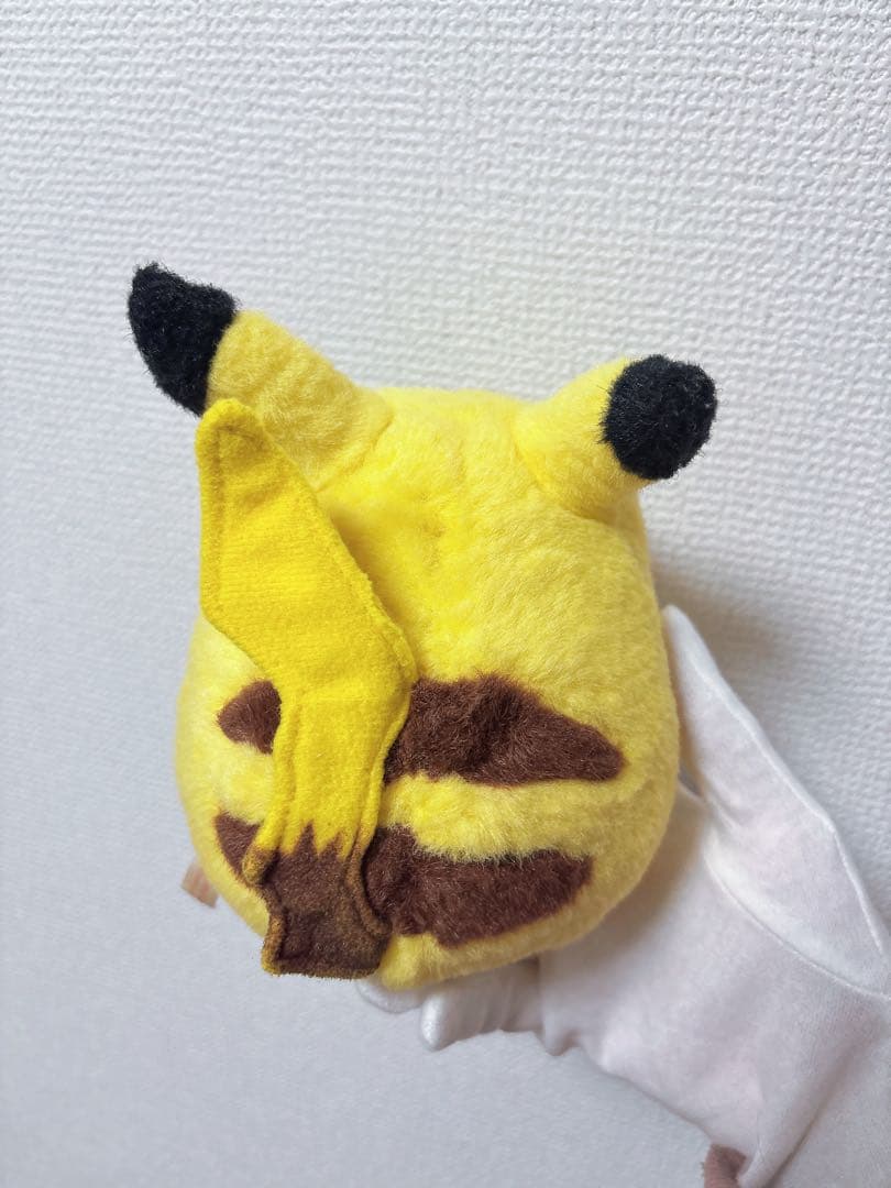 ゆ*ん様 初期 ピカチュウ ぬいぐるみ TOMY