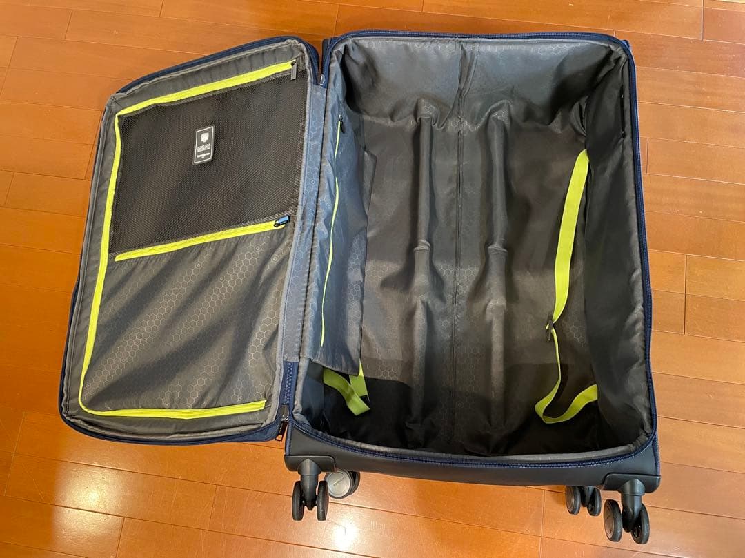 サムソナイト　ソフトキャリーストラリウムスピナーNo.1