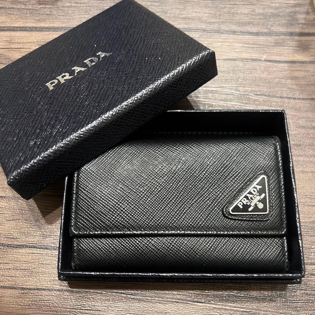 プラダ　サフィアーノ　キーケース