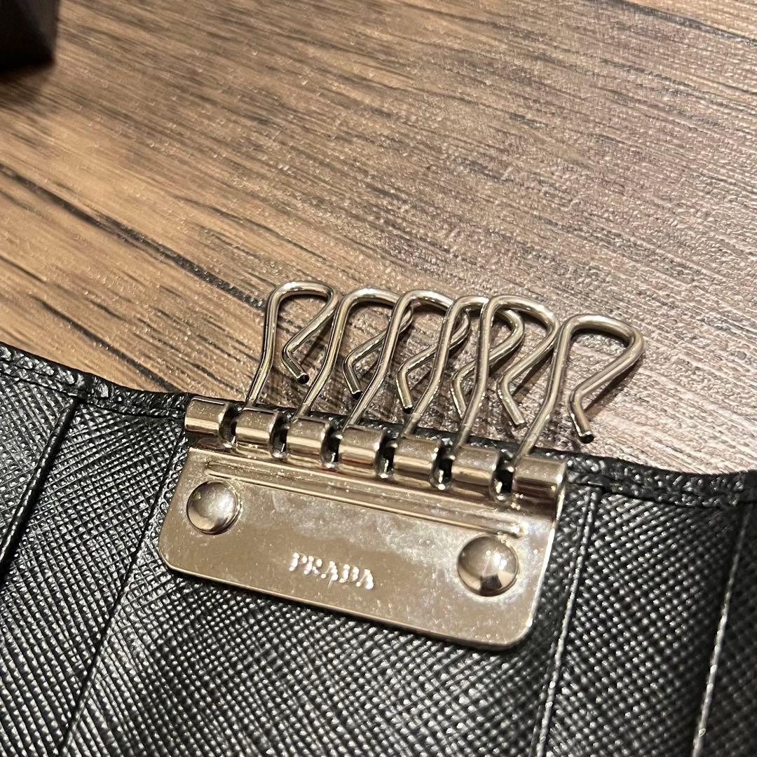 プラダ　サフィアーノ　キーケース