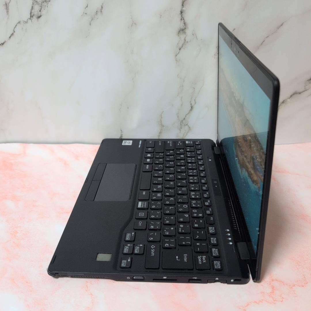 富士通U9310/D/第10世代/ノートパソコン/Core i5/メモリ8GB