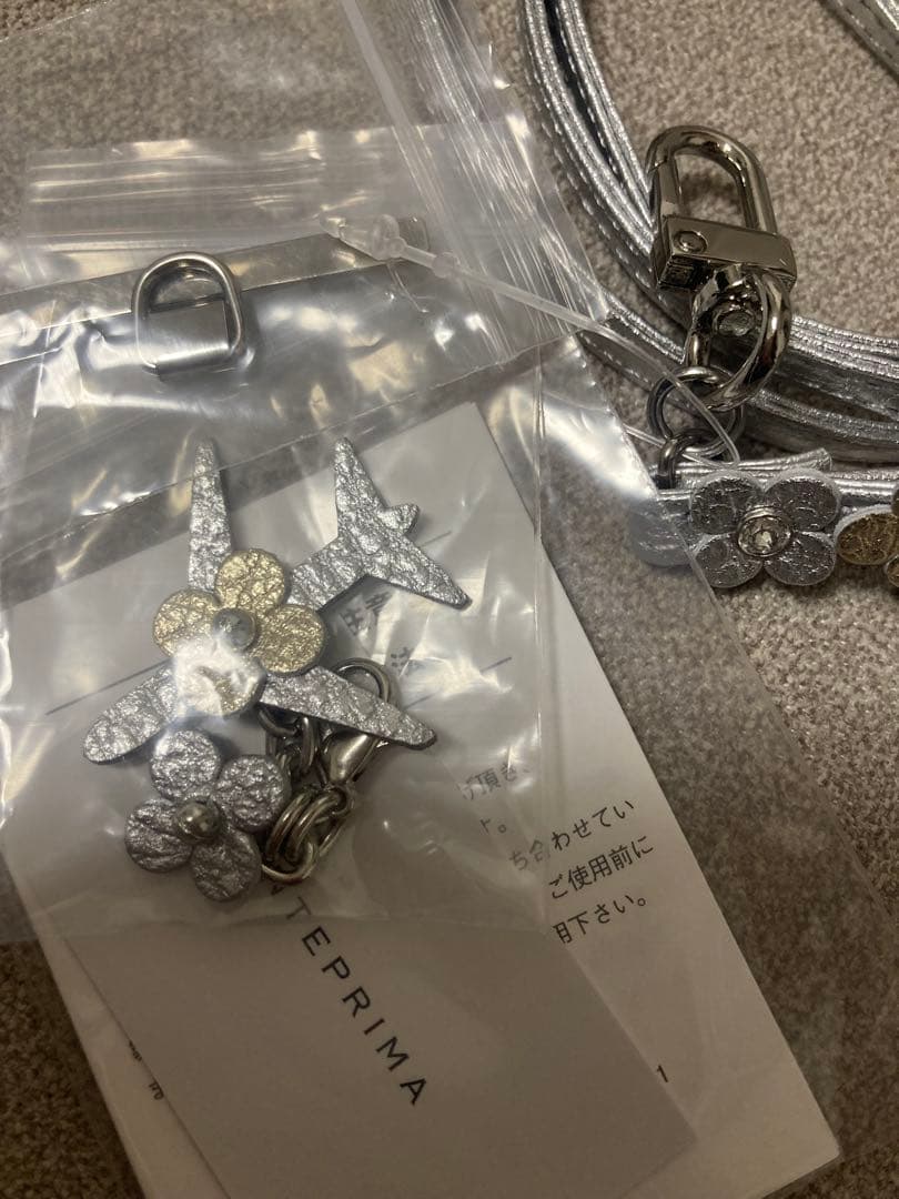 【新品】ANA オリジナル　アンテプリマ　スマートフォンストラップ